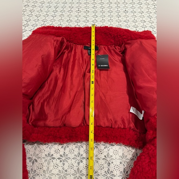 NWT FOREVER 21 CROPPED FAUX SHEARLING
JACKET Medium 11/25 - Picture 8 of 11